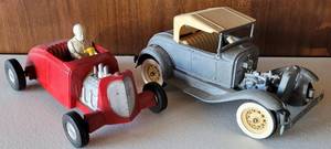 lot 17 image: RARE FINDS VINTAGE HUBLEY TOYS 854-5K COUPE AND VINTAGE SAUNDERS PLASTIC HOT ROD AS SHOWN. (SOLD 2X THE MONEY)