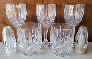 lot 22 image: LOT OF CRYSTAL STEMWARE, GLASSES, AND SHAKERS AS SHOWN.