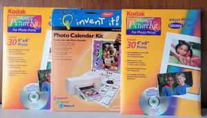 lot 28 image: PHOTO CALENDAR KIT PLUS GLOSSY PHOTO PAPER AS SHOWN.