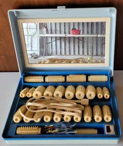 lot 40 image: VINTAGE CLAIROL KINDNESS 24 INSTANT HAIRSETTER SET MODEL K-24 IN ORIGINAL CASE WITH MIRROR AS SHOWN.