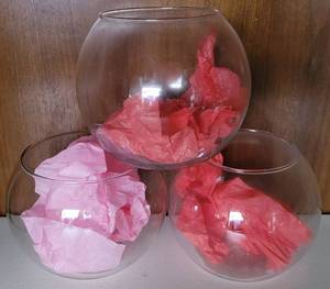 lot 149 image: LOT OF 3 LARGE GLASS FISH BOWL STYLE VASES AS SHOWN. (SOLD 3X THE MONEY)