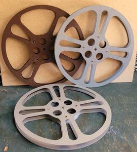 lot 173 image: LOT OF 3 VINTAGE METAL MOVIE REELS AS SHOWN. (SOLD 3X THE MONEY)