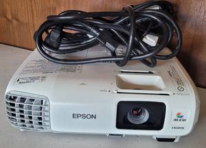 lot 223 image: EPSON LCD PROJECTOR MODEL H694A WITH POWER CORD AND CABLES AS SHOWN. TESTED AND WORKING.