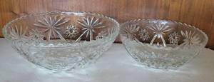 lot 230 image: LOT OF 2 STAR OF DAVID PATTERN GLASS BOWLS AS SHOWN. (SOLD 2X THE MONEY)