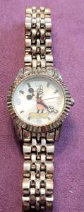 lot 263 image: DISNEY MICKEY MOUSE WRIST WATCH MCKAQ1566 AS SHOWN. JAPAN MOVEMENT.