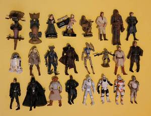 lot 270 image: LOT OF 24 COLLECTIBLE STAR WARS ACTION FIGURES RANGING IN SIZE FROM 3 - 4 EACH. (SOLD 24X THE MONEY)