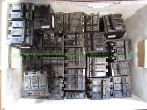 lot 59 image: Commercial cirbuit breakers box full