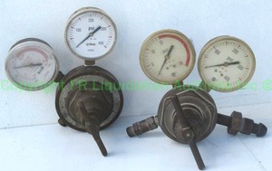 lot 19 image: Welding Acetylene regulators (one states broken on back)