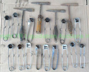 lot 28 image: Welding slag hammers and welding flint strikers