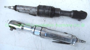 lot 47 image: Blue point pneumatic ratchet drivers
