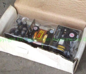 lot 143 image: Power supply kit GLT02065