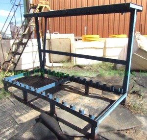 lot 366 image: Steel frame storage rack