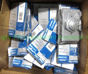 lot 205 image: Thomas Betts outdoor stay open lid single outlet covers, one box full