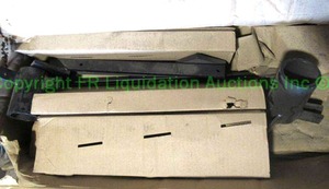 lot 190 image: Industrial tri-pod stand never assembled