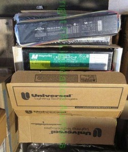 lot 158 image: Universal and Magnetek lamp ballasts