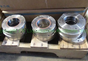 lot 157 image: Commercial food grade stainless steel pipe connectors