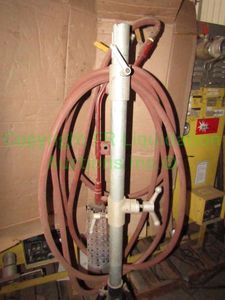 lot 284 image: Belchfire gas & compressed air torch with hose and Industrial tri-pod stand