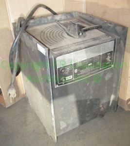 lot 381 image: Sears Craftsman continous control arc welder