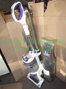 lot 382 image: Shark vacuum cleaner