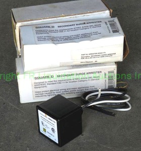 lot 332 image: Square D secondary surge arrestors