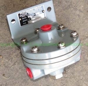 lot 344 image: Moore products pneumatic relay model 66BA3