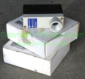 lot 350 image: Telemecenique photoelctric sensors XUJT060319H7 (2 total)