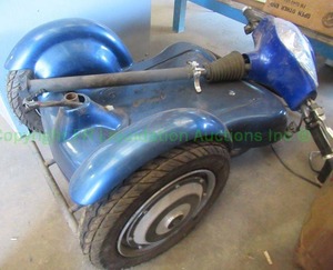lot 338 image: Eurorun stand up scooter includes key