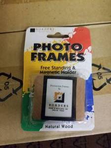 lot 60 image: Photo frames