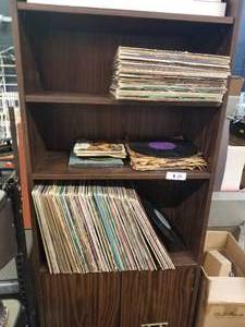 lot 82 image: Selection of vintage records