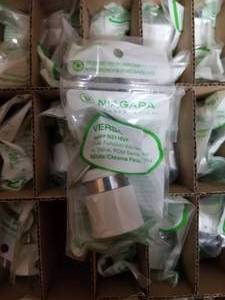 lot 85 image: Showerheads