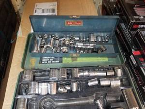 lot 89 image: Tools- Sockets