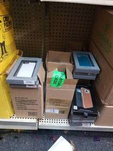 lot 118 image: Iphone cases