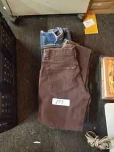 lot 173 image: Jeans