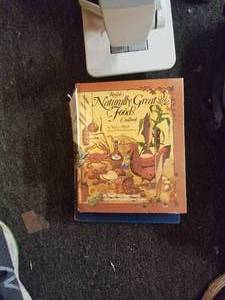 lot 174 image: Cookbooks