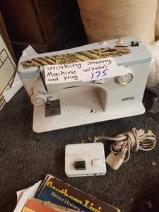 lot 175 image: Sewing machine