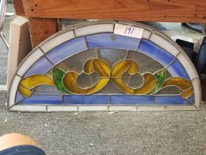 lot 191 image: Stained glass wallwindow hanger