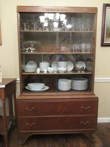lot 4 image: VINTAGE RWAY NORTHERN FURNITURE COMPANY MAHOGANY CHINA CABINET 38 X18 X 69 CONTENTS NOT INCLUDED.