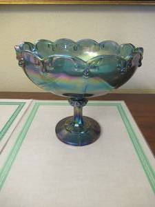 lot 9 image: FENTON CARNIVAL GLASSES TEARDROP BOWL 8 TALL  BOWL 8