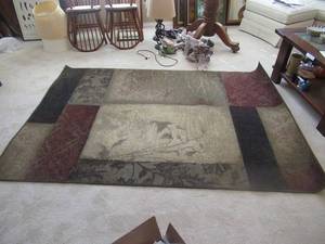 lot 43 image: ORIENTAL WEAVERS OF AMERICA RUG APPROX. 92 X 63