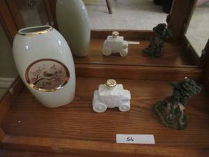 lot 56 image: ORIENTAL VASE, AVON COLOGNE BOTTLE SHAPED AS CARRIAGE AND CERAMIC HAND PAINTED TREE