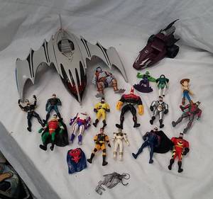 lot 168 image: Assorted Action Figures