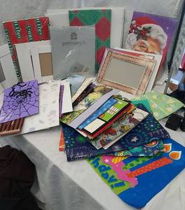 lot 188 image: Generous Quantity of Assorted Gift Boxes &amp Bags
