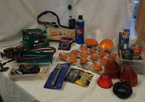 lot 204 image: Assorted Vehicle-related Items