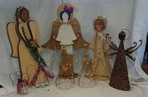 lot 226 image: Assorted Angel Decorations