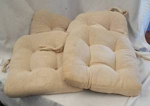 lot 227 image: 4 Chair Seat Cushions