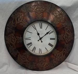 lot 248 image: 24&quot Wall Clock