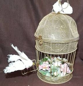 lot 279 image: Decorative Bird Cage