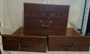 lot 296 image: 3 Drawers
