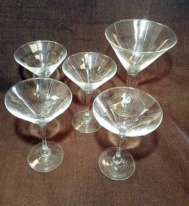 lot 297 image: 5 Martini Glasses