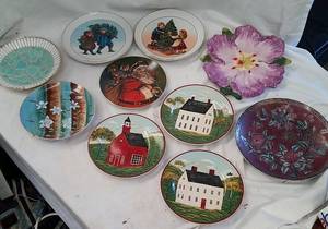 lot 333 image: Decorative Plates